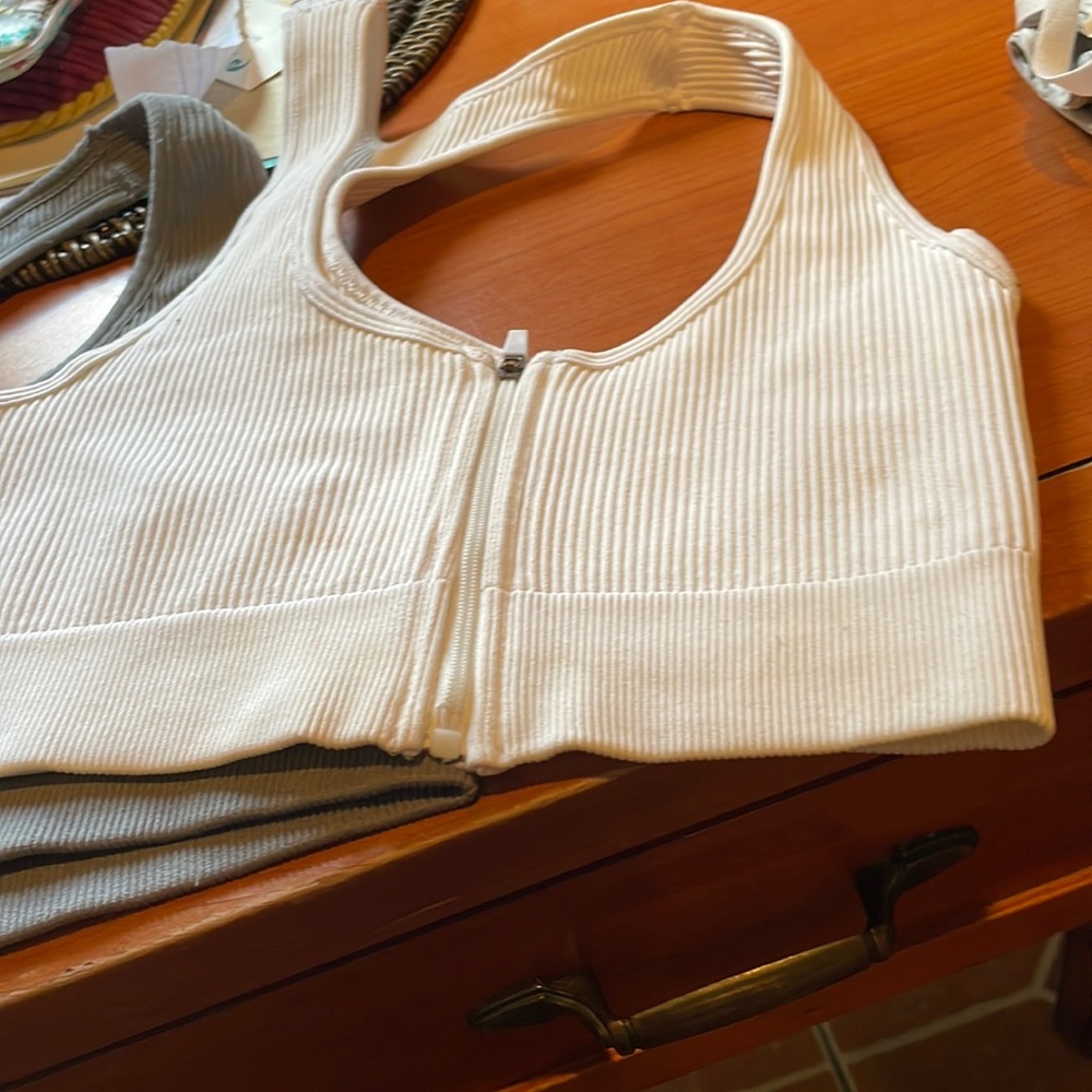 Sports bra